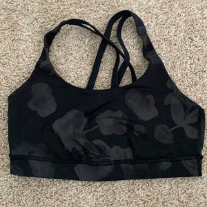 Lululemon energy bra size 6